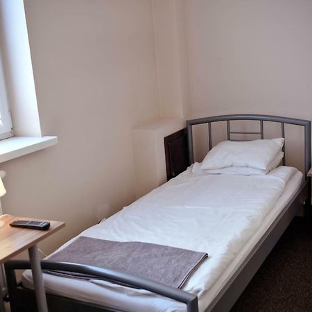 Kolumny 217- Tanie Noclegi Pracownicze, Parking Bezplatny วูดช์ ภายนอก รูปภาพ